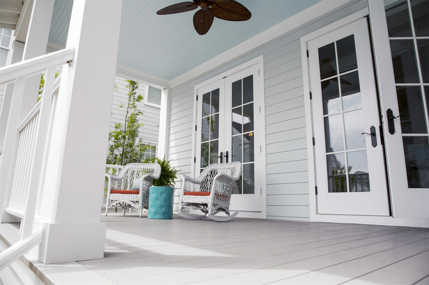 Contemporary Entryway with Hardie Siding